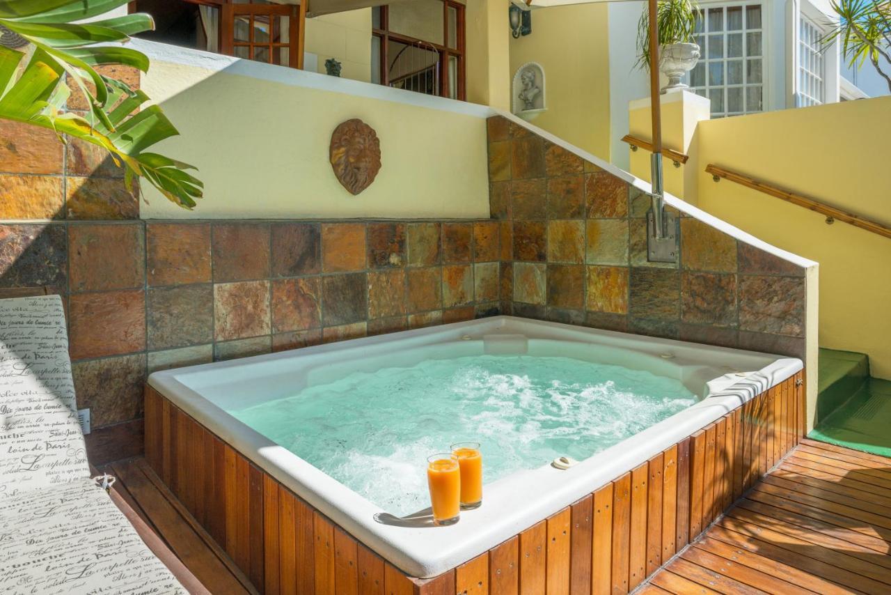 Stadium Guest House Le Cap Extérieur photo